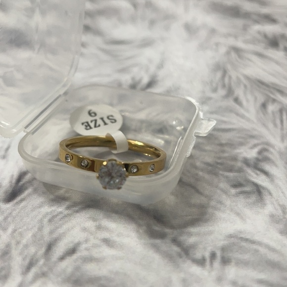 ✨💍Dainty Round Zirconia Rhinestone Engagement Ring 💍✨ - Picture 16 of 16